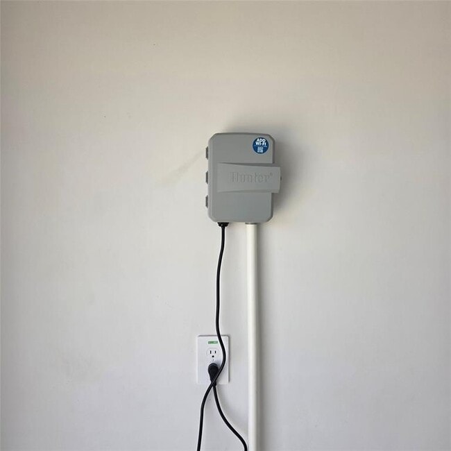 Building Photo - 141 Pendleton Dr