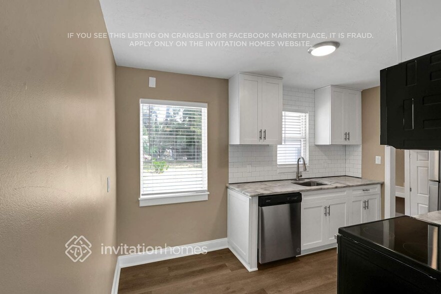 Building Photo - 424 4th St NW