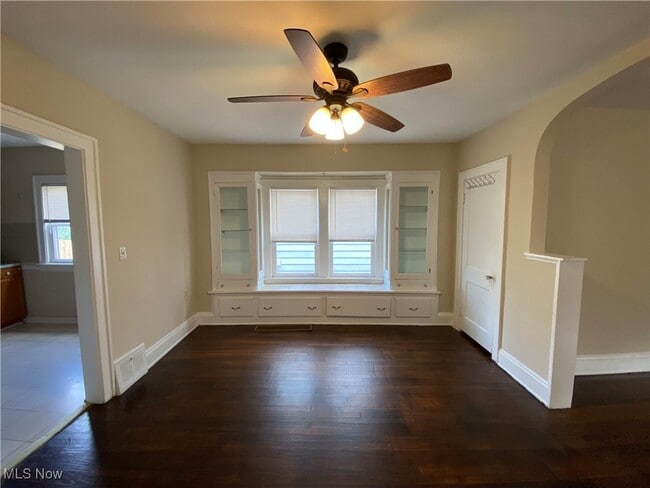 Building Photo - 3406 W 94th St