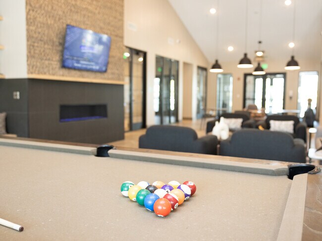 Building Photo - 14820 Wallin Dr