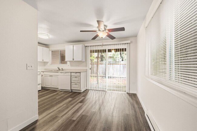 Building Photo - 3420 SW 125th Avenue Beaverton, OR 97005