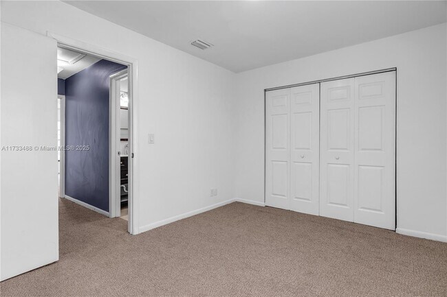 Building Photo - 2530 Coral Springs Dr