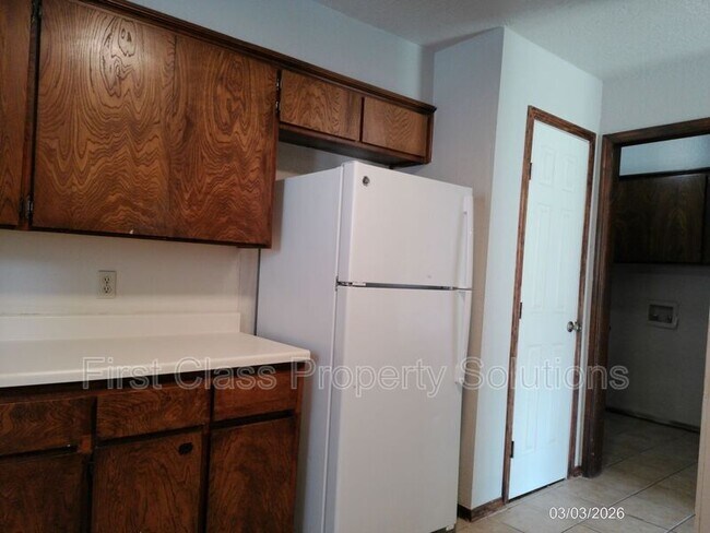 Building Photo - 1406 Mary Lee Ln