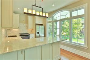 Building Photo - 165 Piermont Ave
