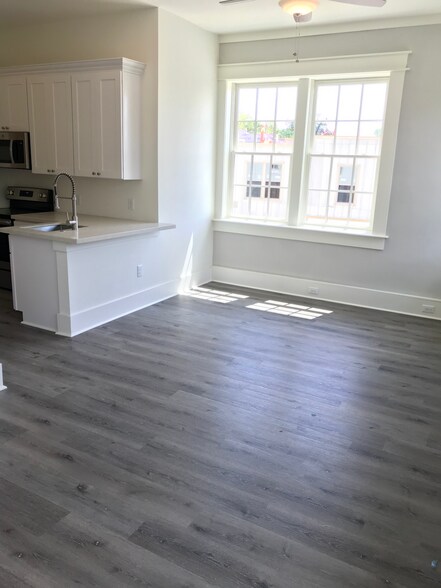 Open Kitchen/Living/Bedroom - 1615 Highland Rd