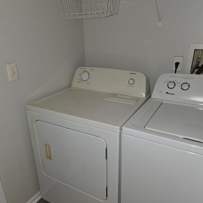 Building Photo - Windsor at Sabal Walk 2/1