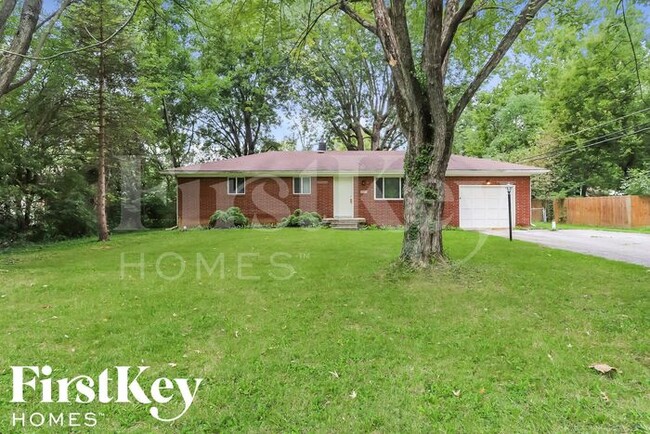 Primary Photo - 5844 Sylvan Dr