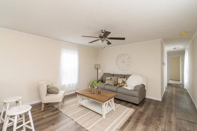 Building Photo - 9 Cozy Dr