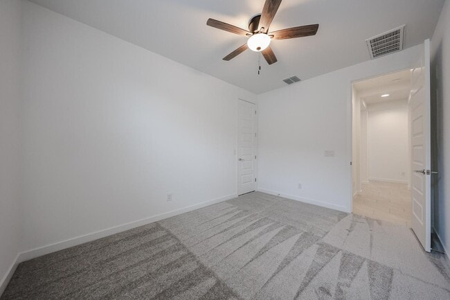 Building Photo - 7814 W Hide Trl