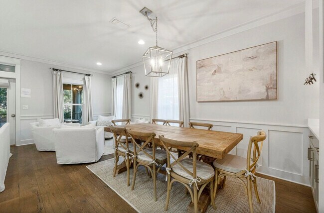 Building Photo - 587 Patina Blvd