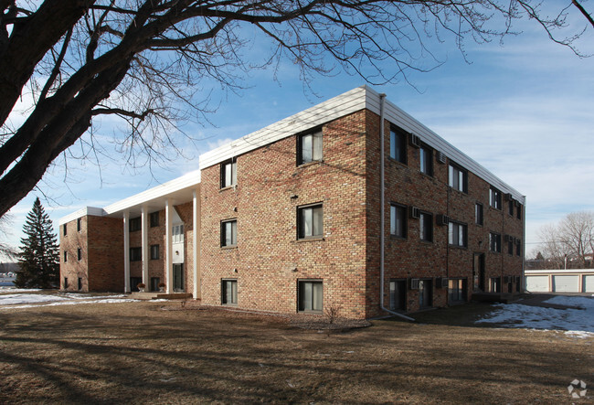 Building Photo - Winnetka Manor Apartments