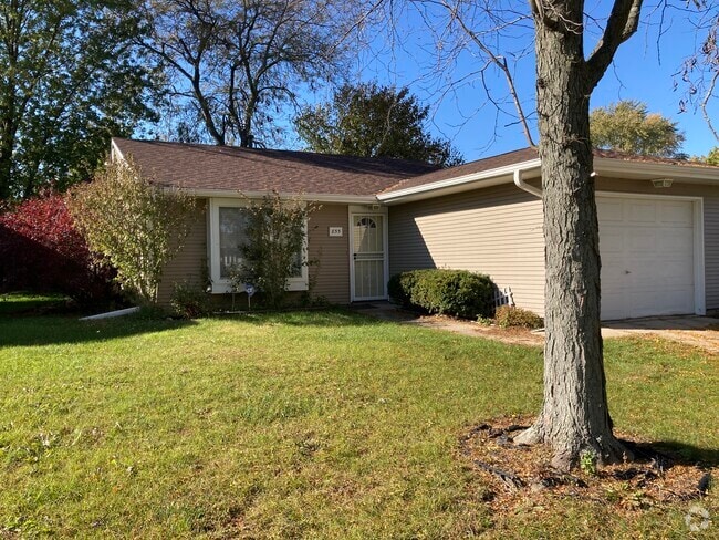 Building Photo - 855 Mulford Ln