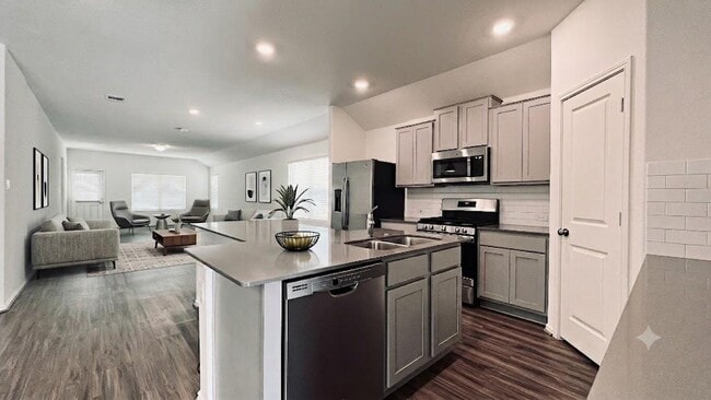 Building Photo - 5817 Bellissima Way
