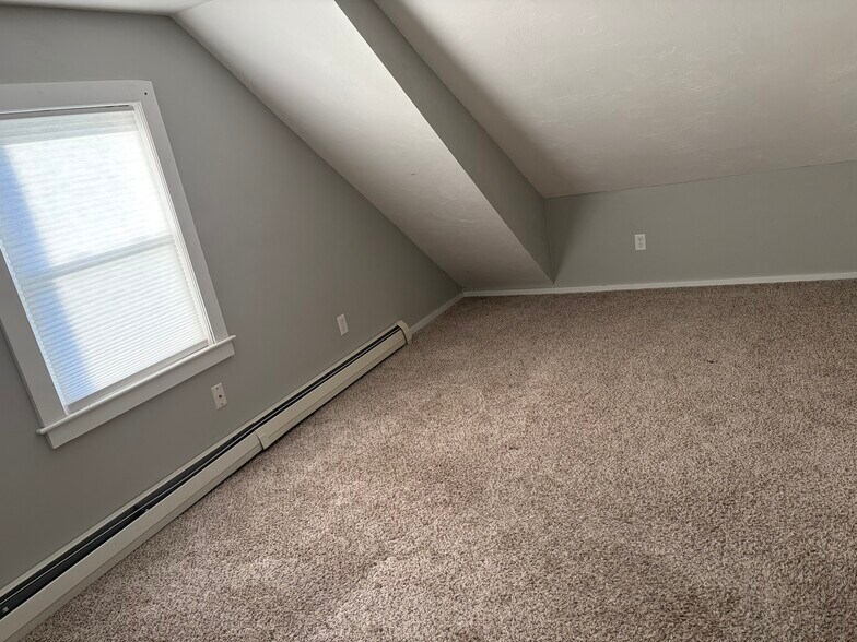 Bedroom - 1131 Sandwich Rd
