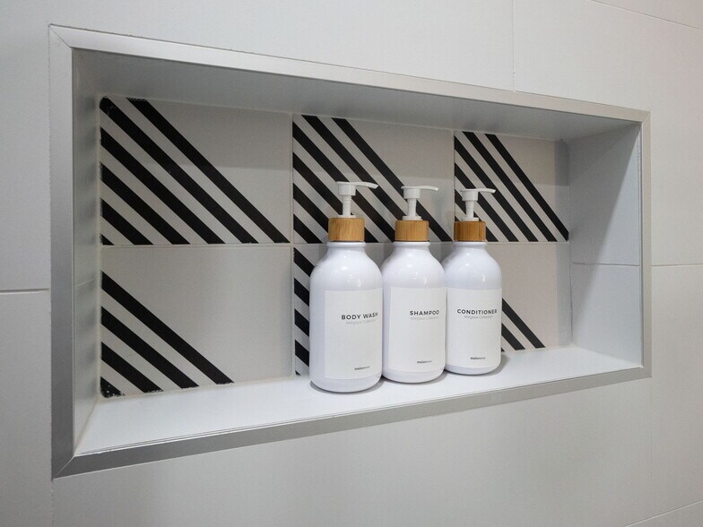 Building Photo - 1212 Broadway