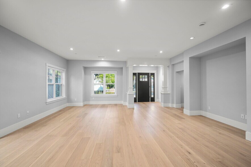 Great Room - 1533 Manning Ln