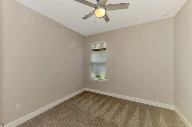 Building Photo - 5664 Blue Reef Pl