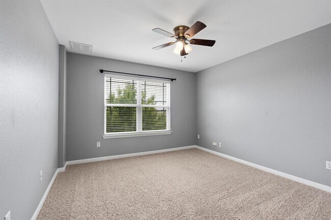 Building Photo - 8525 Reggio St