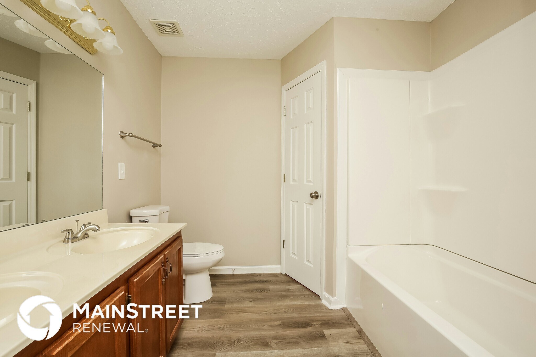 Building Photo - 214 Riverwood Dr