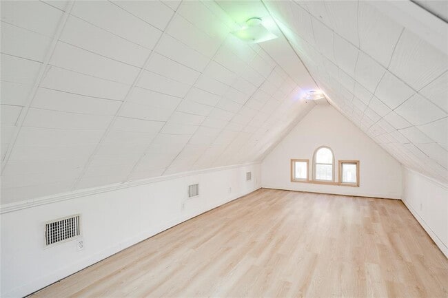 Building Photo - 81 San Marcos St