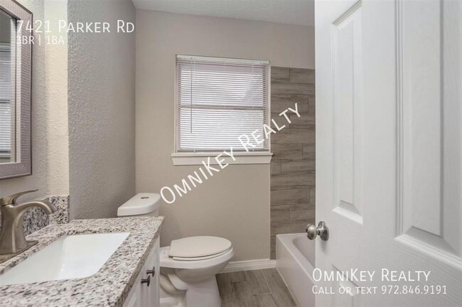 Building Photo - 7421 Parker Rd