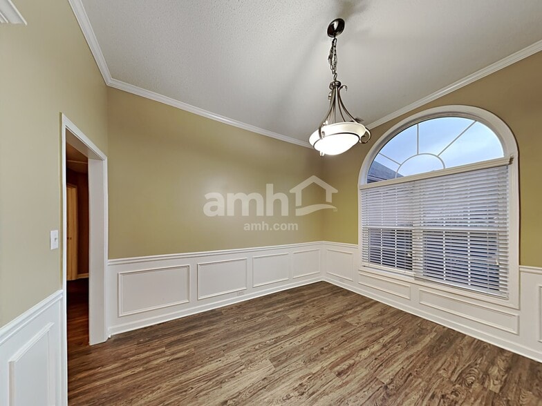 Building Photo - 3041 Andora Dr SW