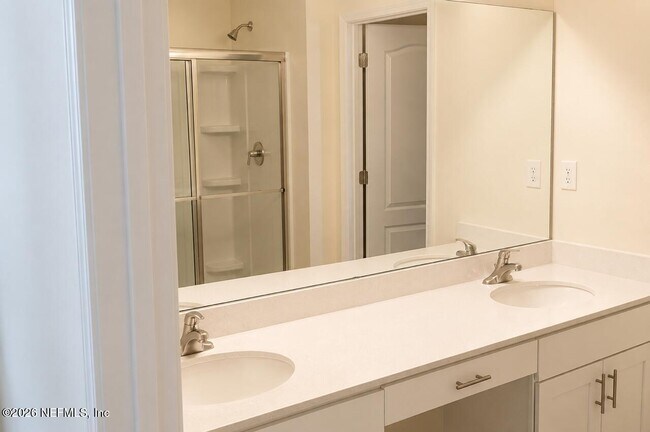 Building Photo - 179 Servia Dr