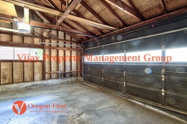 Building Photo - 12274 NW Coleman Dr