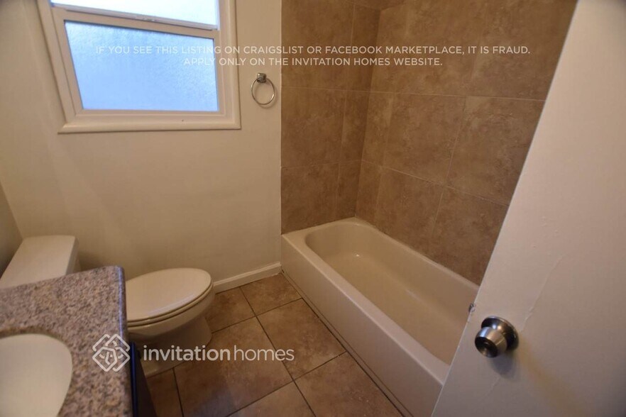 Building Photo - 16308 Stare St