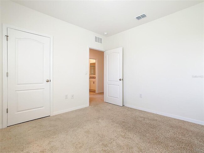 Building Photo - 2119 Tay Wes Dr