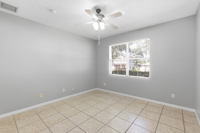 Building Photo - 737 Maya Susan Loop