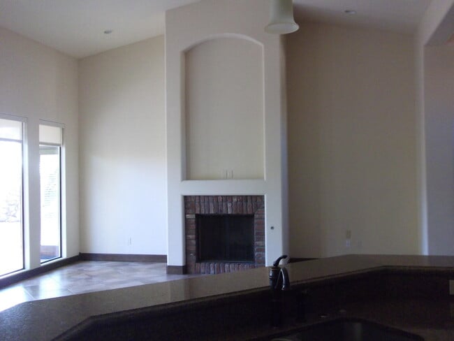 Building Photo - 6284 Wildwood Ct