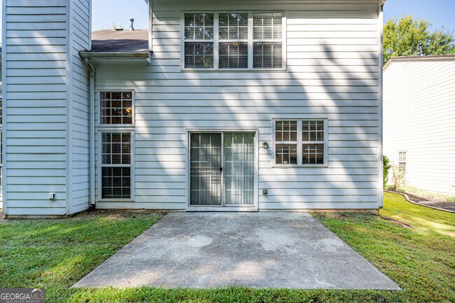 Building Photo - 206 Persimmon Tr
