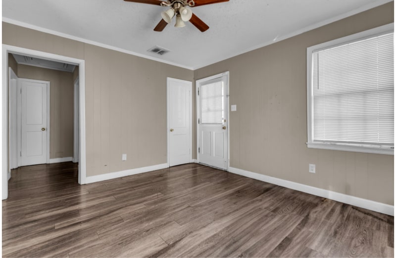 Building Photo - 769 Hilton St