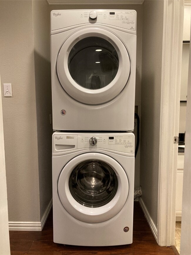 Building Photo - 881 Wax Myrtle Ln