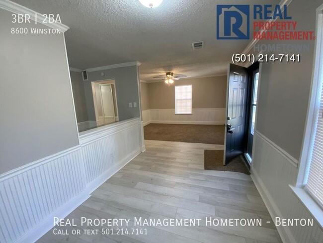 Building Photo - Newly Renovated 3-bedroom 2-bath House in ...