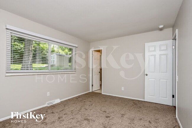 Building Photo - 11266 Briarstone Dr