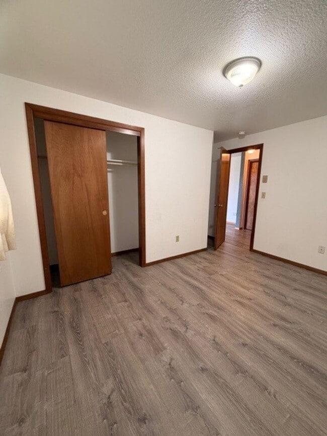 Building Photo - 951/953 Ave. K