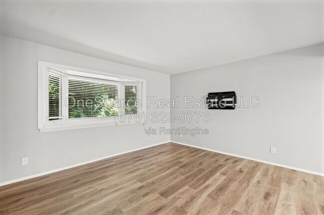 Building Photo - 7312 Cardigan Cir NE