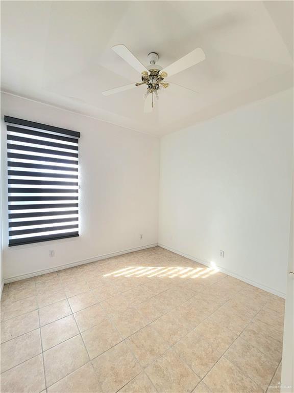 Building Photo - 21 N Opal St