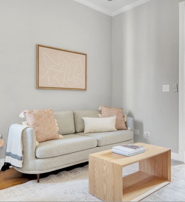 Building Photo - 416 E 13th St