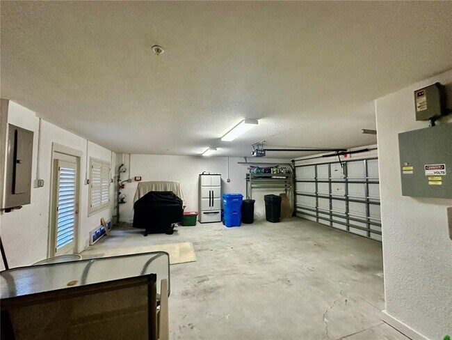 Building Photo - 135 Shoals Cir