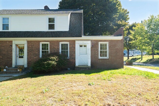 Building Photo - 80 Concord Way