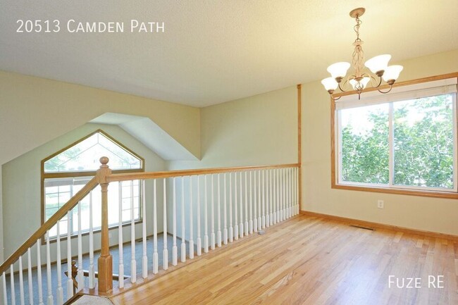 Building Photo - 20513 Camden Path