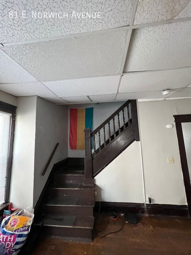 Building Photo - 81 E Norwich Ave
