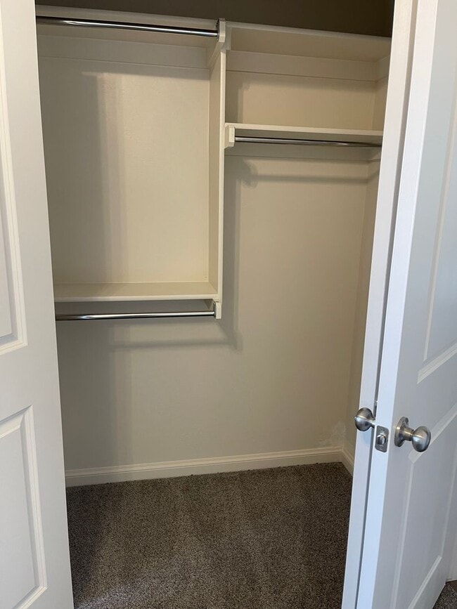 Building Photo - 3 bedroom duplex in Newcastle