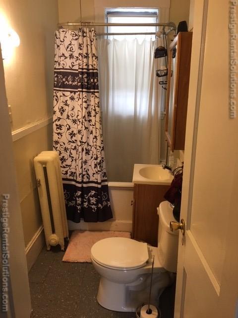 Building Photo - 45 Gordon St