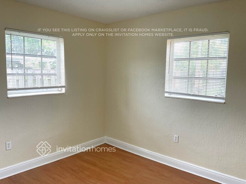 Building Photo - 21330 SW 102nd Ave