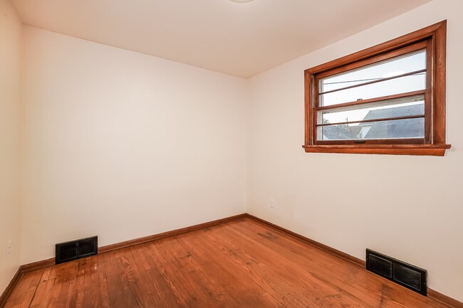 Building Photo - 1217 Homewood Ave SW