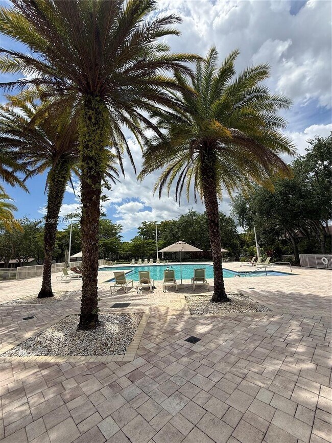 Building Photo - 10661 SW 113th Pl